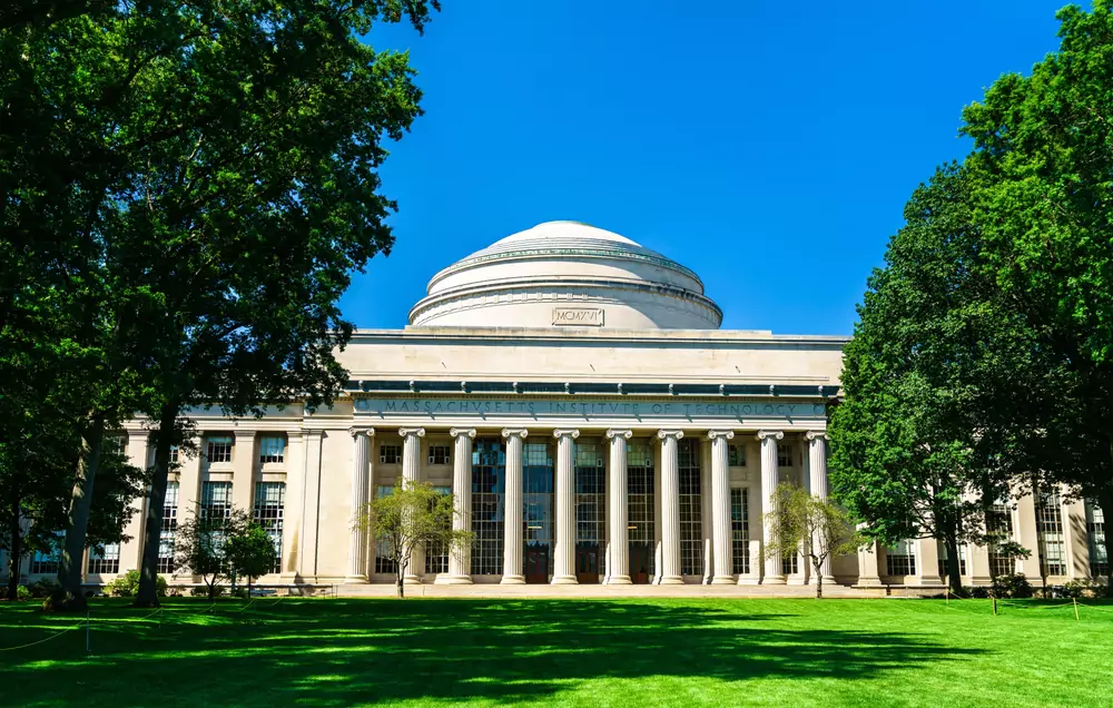 MIT - Engineering Education in Massachusetts